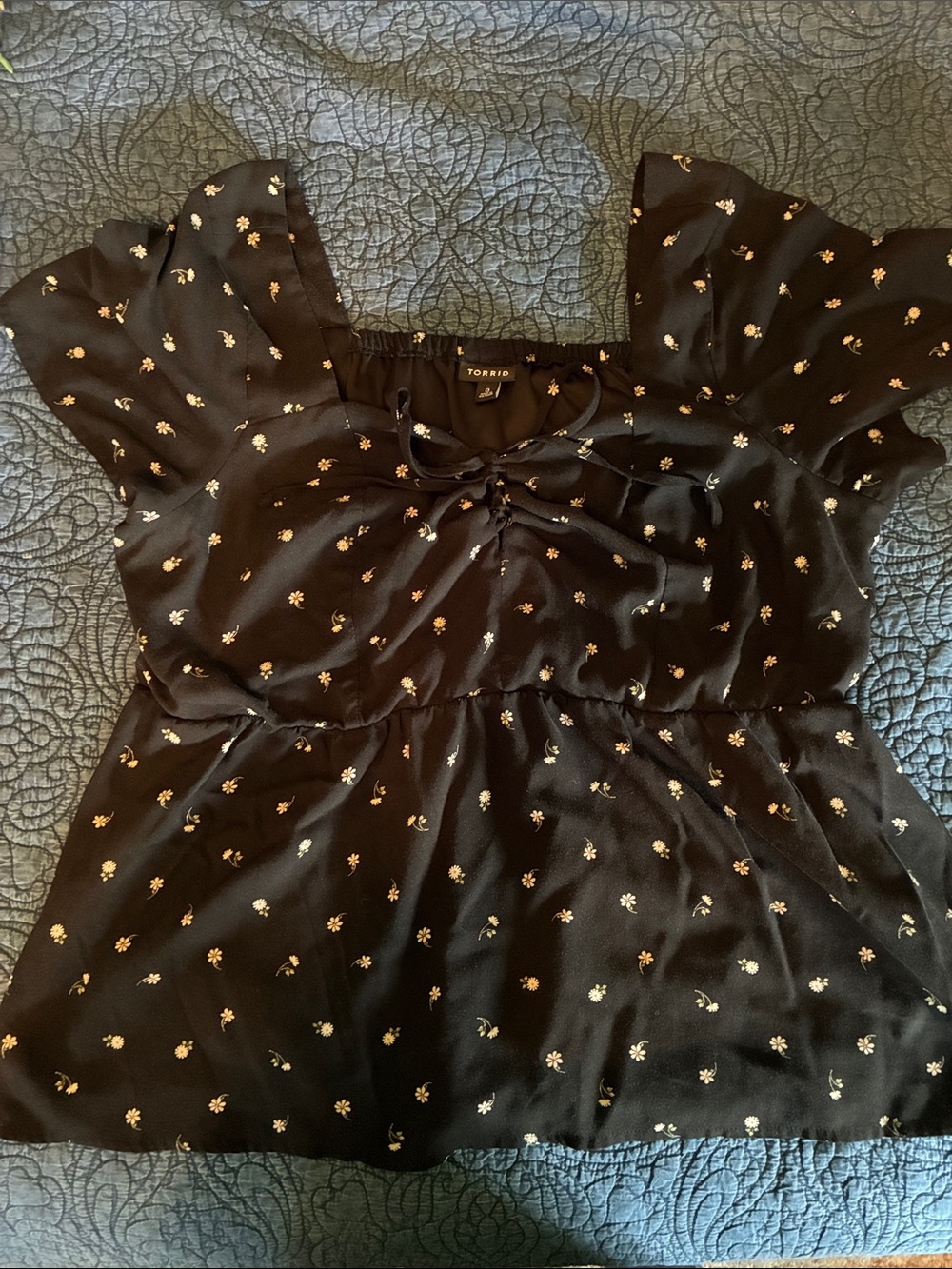 torrid Black Top with Cream Floral Print and Tie Detail